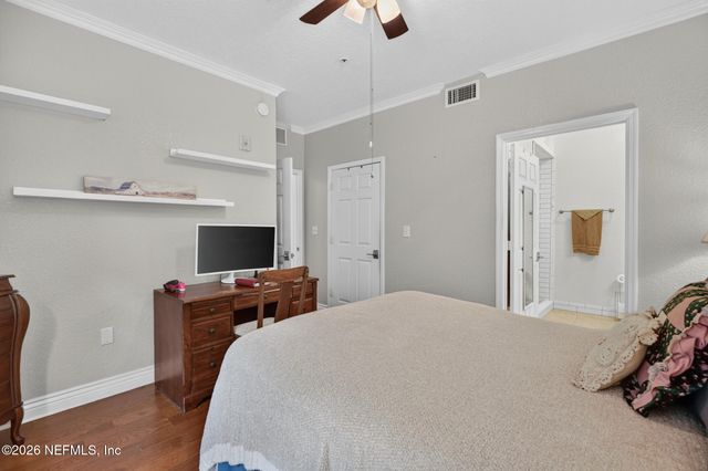 8539 GATE Parkway W 616, Jacksonville, FL 32216