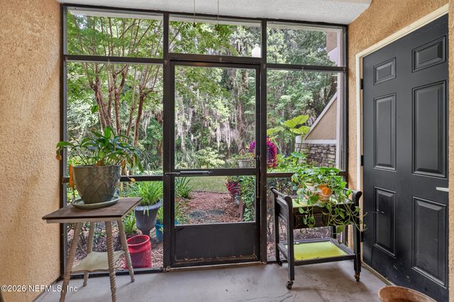8539 GATE Parkway W 616, Jacksonville, FL 32216