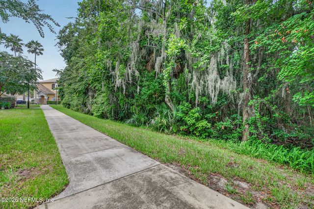 8539 GATE Parkway W 616, Jacksonville, FL 32216