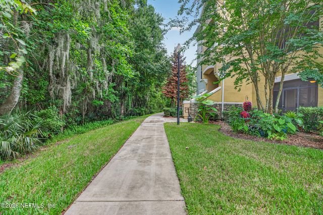 8539 GATE Parkway W 616, Jacksonville, FL 32216
