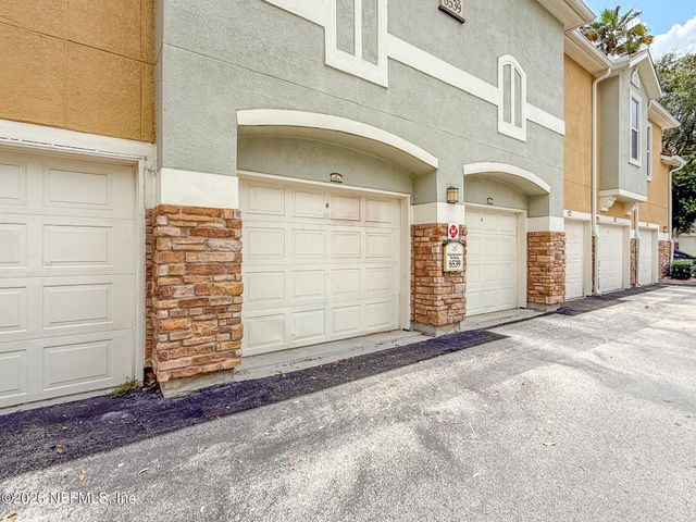 8539 GATE Parkway W 616, Jacksonville, FL 32216