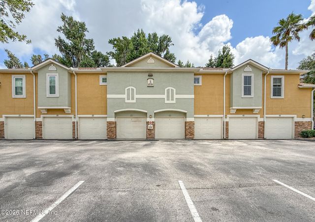 8539 GATE Parkway W 616, Jacksonville, FL 32216