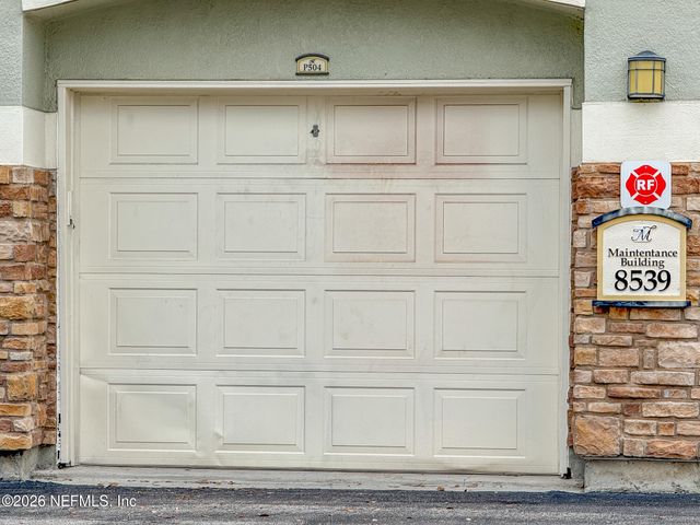 8539 GATE Parkway W 616, Jacksonville, FL 32216