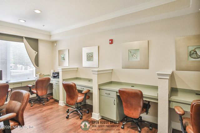 8539 GATE Parkway W 616, Jacksonville, FL 32216