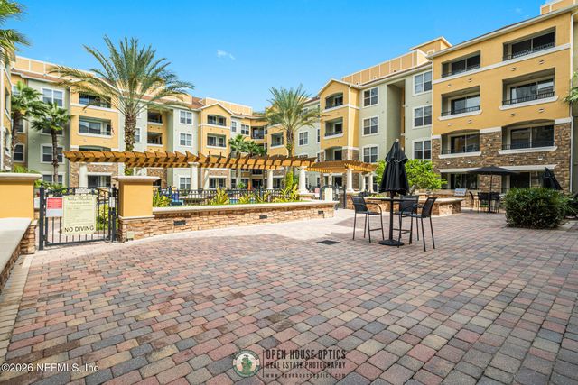 8539 GATE Parkway W 616, Jacksonville, FL 32216