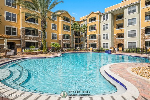 8539 GATE Parkway W 616, Jacksonville, FL 32216
