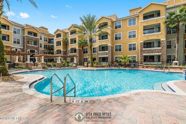 8539 GATE Parkway W 616, Jacksonville, FL 32216