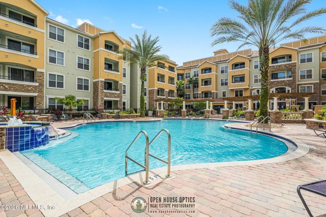 8539 GATE Parkway W 616, Jacksonville, FL 32216