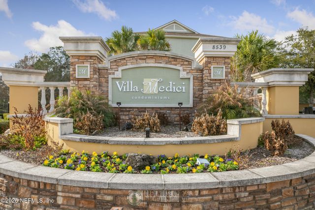 8539 GATE Parkway W 616, Jacksonville, FL 32216