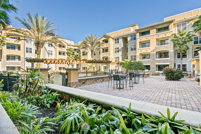 8539 GATE Parkway W 616, Jacksonville, FL 32216