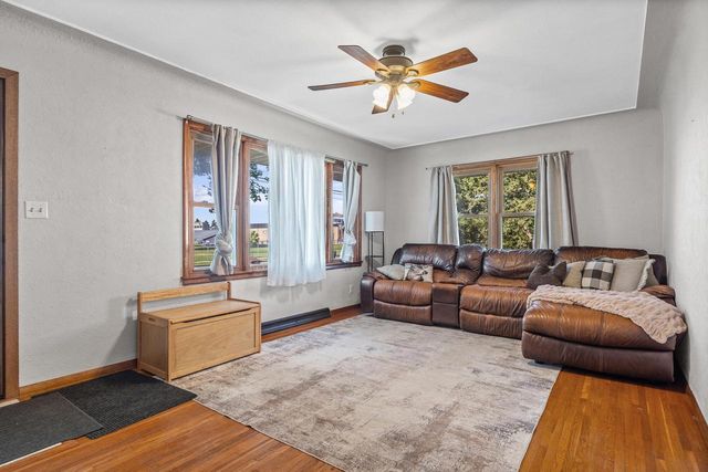 935 Wilson STREET, Onalaska, WI 54650