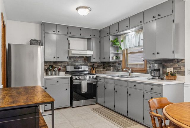 935 Wilson STREET, Onalaska, WI 54650