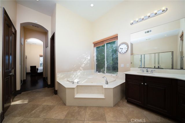 4071 Judy Cir, Corona, CA 92881