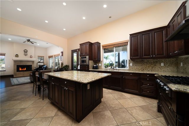 4071 Judy Cir, Corona, CA 92881