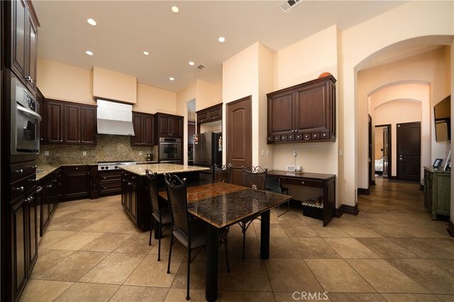 4071 Judy Cir, Corona, CA 92881