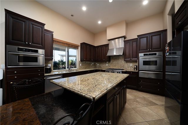 4071 Judy Cir, Corona, CA 92881