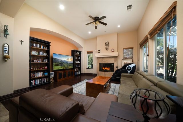 4071 Judy Cir, Corona, CA 92881