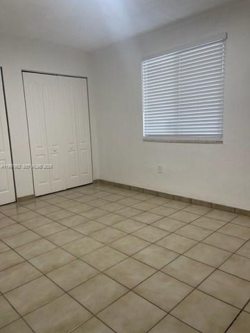 1530 SW 2nd St 105, Miami, FL 33135