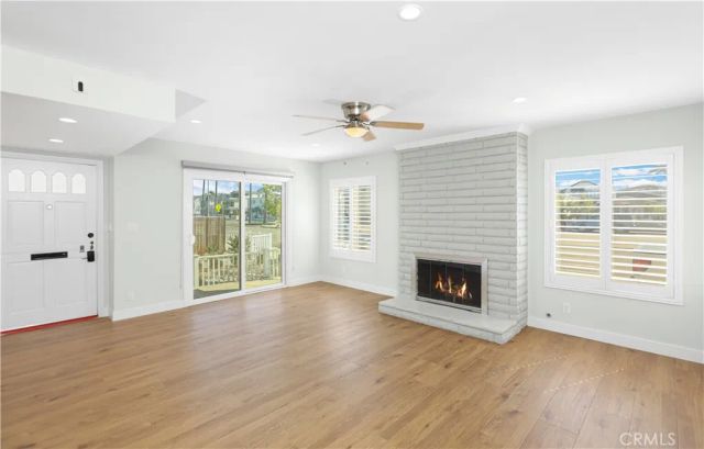 810 W BALBOA Boulevard A, Newport Beach, CA 92661