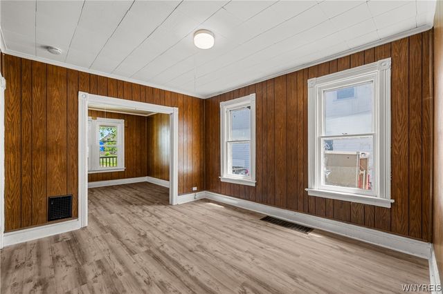 2323 Mackenna Avenue, Niagara Falls, NY 14303