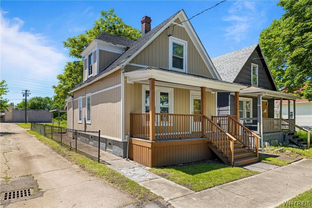 2323 Mackenna Avenue, Niagara Falls, NY 14303