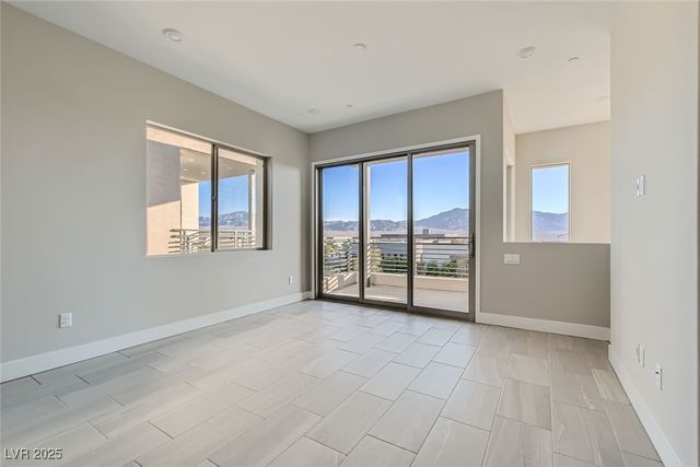 10005 Hematite Place 3, Las Vegas, NV 89143