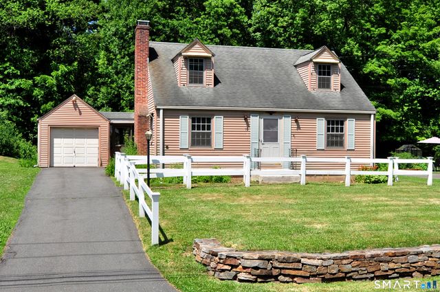 10 Lennox Avenue, Windsor, CT 06095