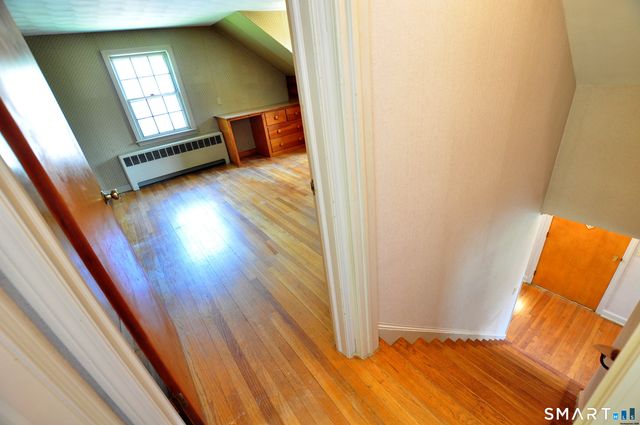 10 Lennox Avenue, Windsor, CT 06095