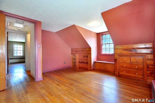 10 Lennox Avenue, Windsor, CT 06095