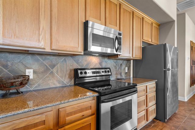 1908 Kahala Sunset DR G, Spicewood, TX 78669