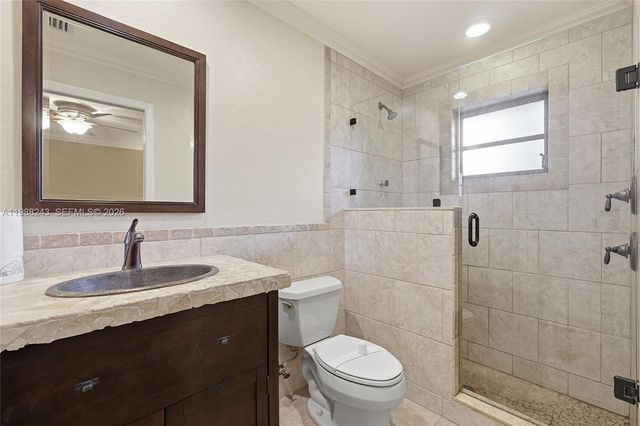 1625 Sunkist Way, Fort Myers, FL 33905