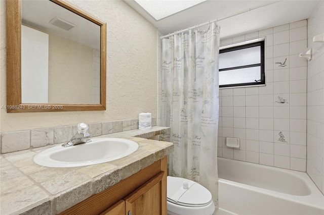 1625 Sunkist Way, Fort Myers, FL 33905