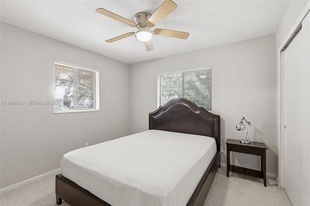 1625 Sunkist Way, Fort Myers, FL 33905