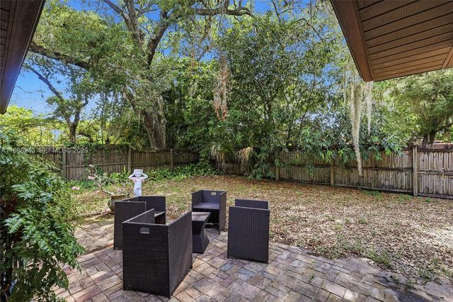 1625 Sunkist Way, Fort Myers, FL 33905
