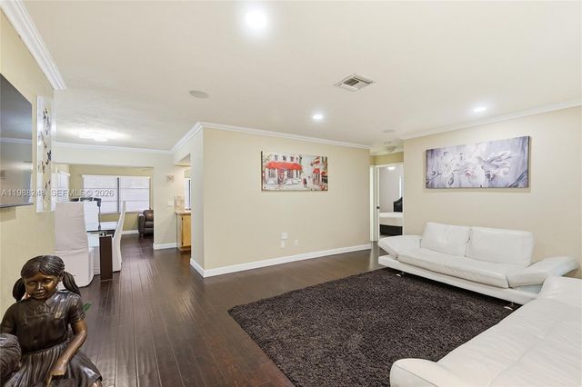 1625 Sunkist Way, Fort Myers, FL 33905