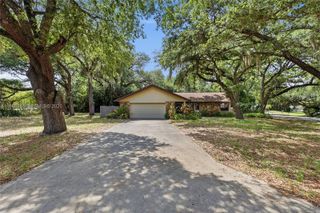 1625 Sunkist Way, Fort Myers, FL 33905