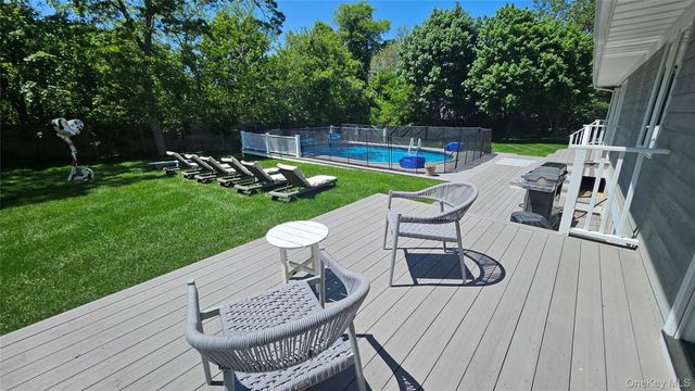 11 John Street, Westhampton Beach, NY 11978