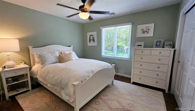 11 John Street, Westhampton Beach, NY 11978