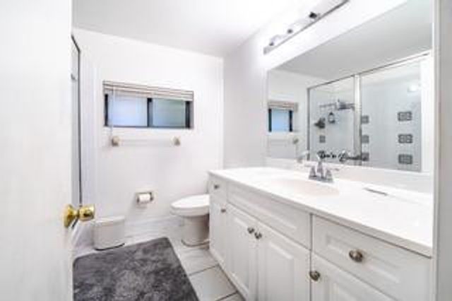 4975 NW 82nd Terrace, Lauderhill, FL 33351