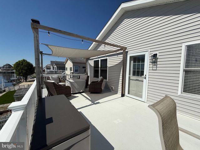 437 TWIN LAKES BLVD, Little Egg Harbor Twp, NJ 08087