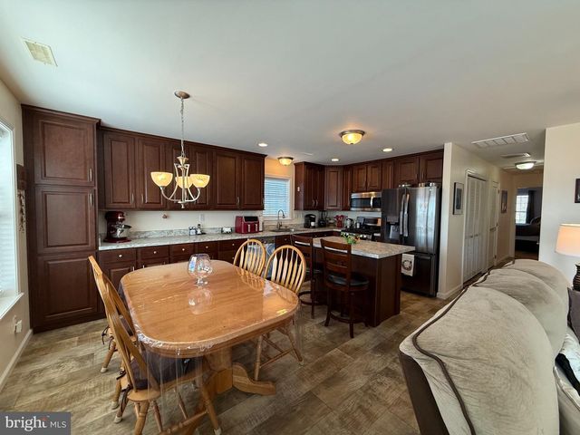 437 TWIN LAKES BLVD, Little Egg Harbor Twp, NJ 08087