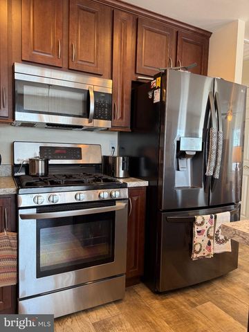 437 TWIN LAKES BLVD, Little Egg Harbor Twp, NJ 08087