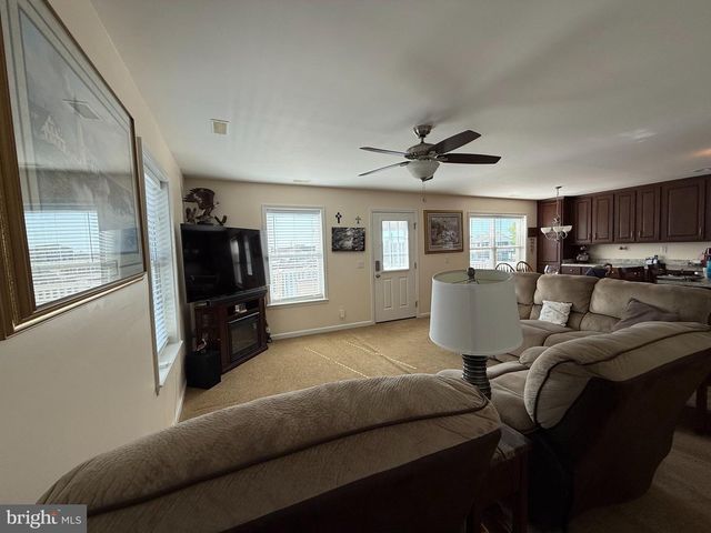437 TWIN LAKES BLVD, Little Egg Harbor Twp, NJ 08087