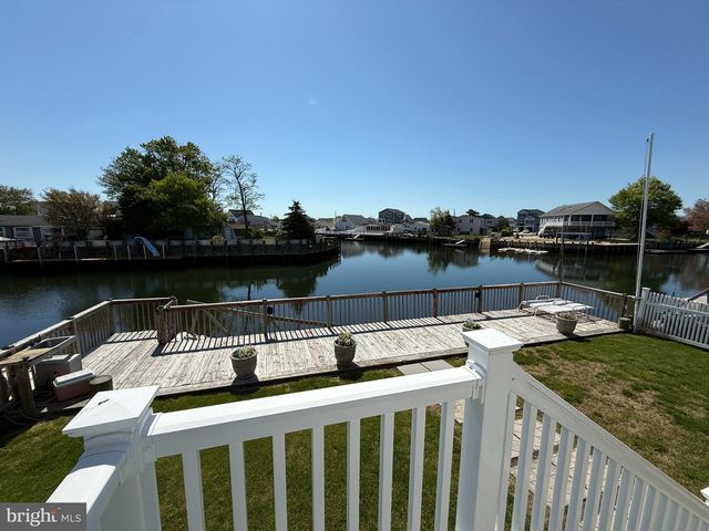 437 TWIN LAKES BLVD, Little Egg Harbor Twp, NJ 08087