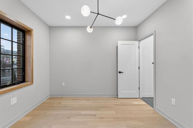 541 E 19th Street, Kansas City, MO 64108