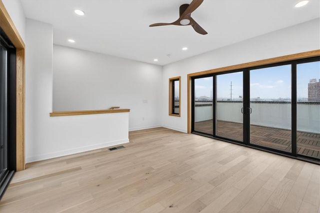 541 E 19th Street, Kansas City, MO 64108