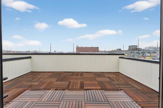 541 E 19th Street, Kansas City, MO 64108