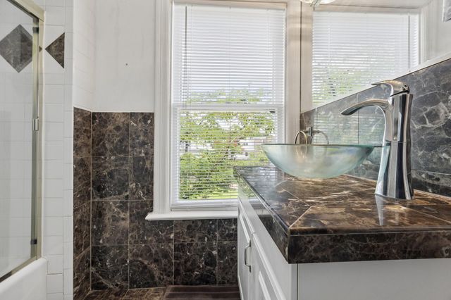 2230 Sul Ross Street, Houston, TX 77098