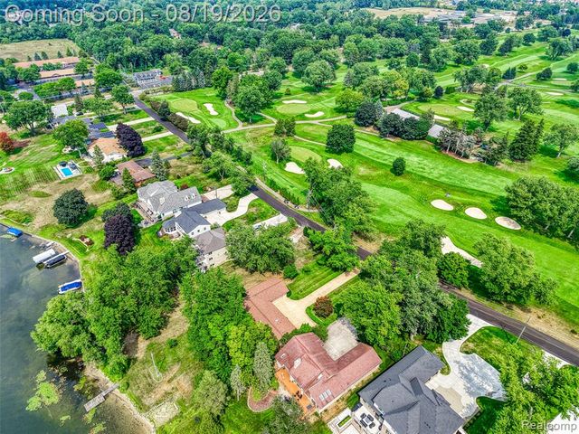 3212 Edgewood Park Drive, Commerce Twp, MI 48382