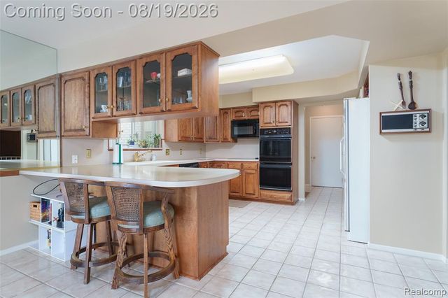 3212 Edgewood Park Drive, Commerce Twp, MI 48382